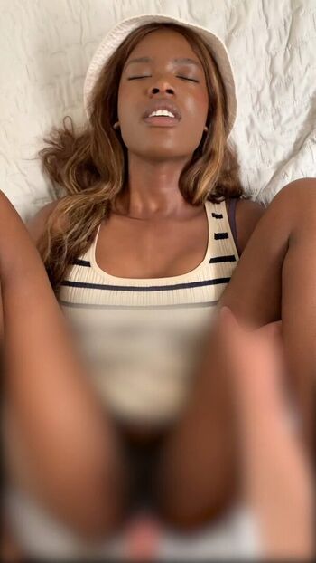 Elena69Mint