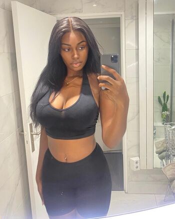 Leaked Elinda san private photo viral onlyfans
