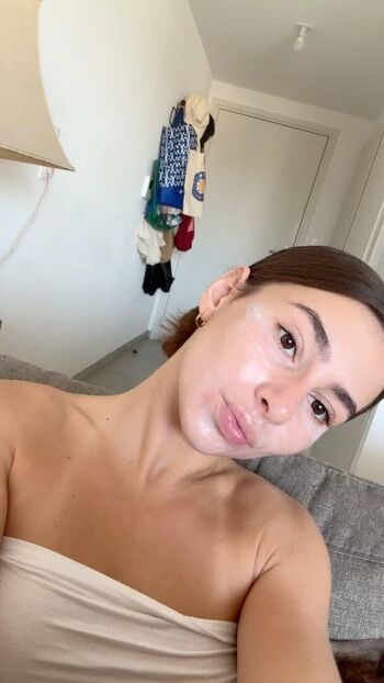 Elisa Valoren