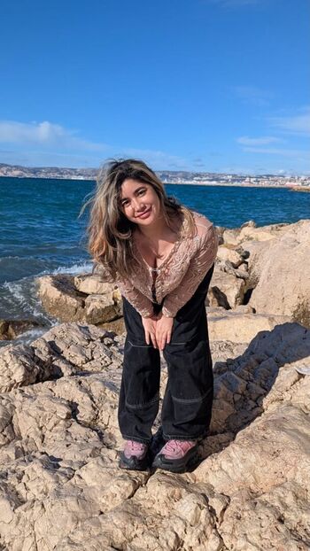 Elise ASMR