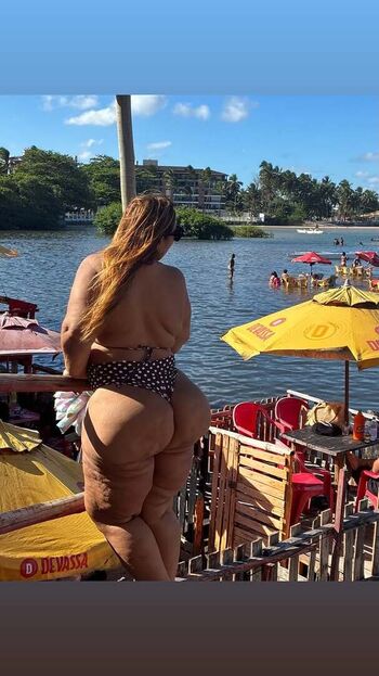 Elisete Pereira A Tia