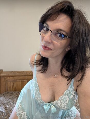 EliteMomma_69