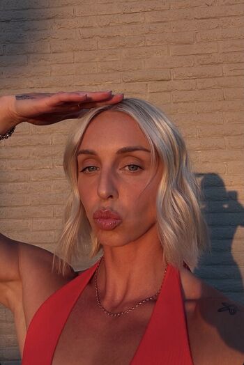 Leaked Elizabeth clay private photo viral onlyfans