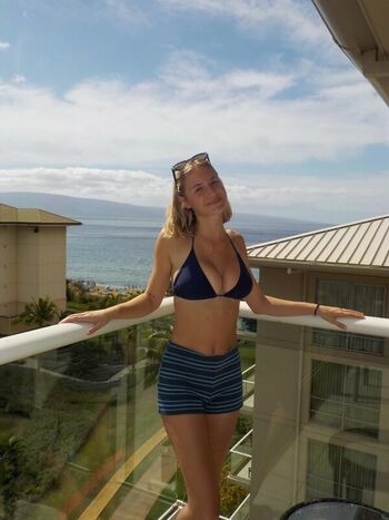 Leaked Elizabeth dalechek private photo viral onlyfans