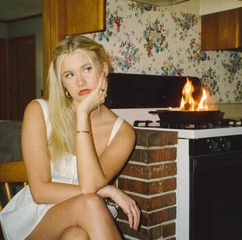 Elizabeth Nichols