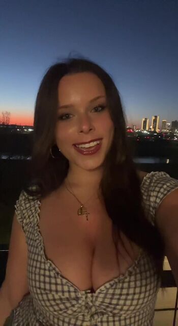 Leaked Elizabeth owens private photo viral onlyfans