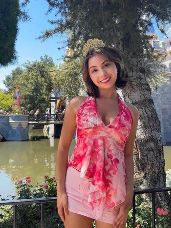 Leaked Elizzle private photo viral onlyfans