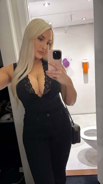 Leaked Eljonesuk private photo viral onlyfans