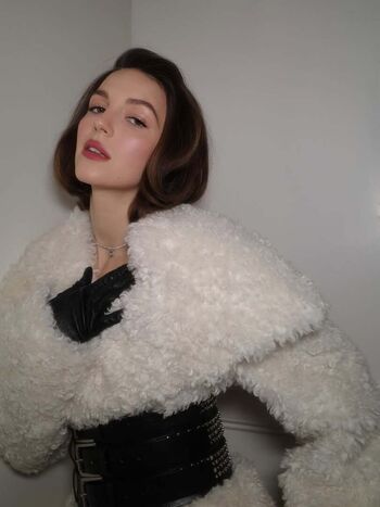 Leaked Ella hunt private photo viral onlyfans