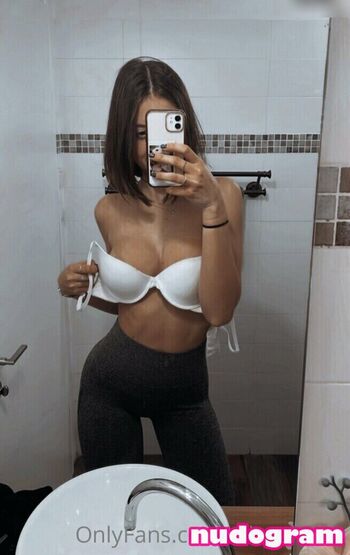 Leaked Ella valerius private photo viral onlyfans