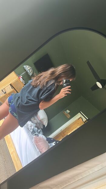 Leaked Ellabennett private photo viral onlyfans
