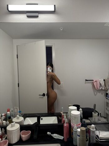 Leaked Ellableuu private photo viral onlyfans