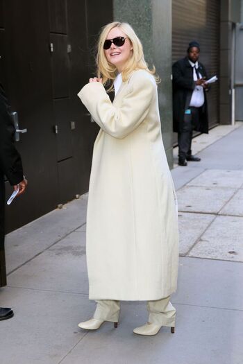 Leaked Elle fanning page private photo viral onlyfans