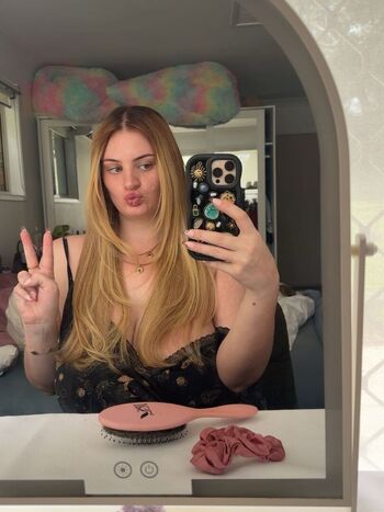 Leaked Elle lindsey private photo viral onlyfans