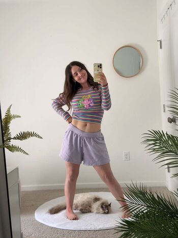 Leaked Aulii cravalho/ private photo viral onlyfans