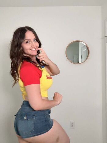 Leaked Bruna poppy/ private photo viral onlyfans