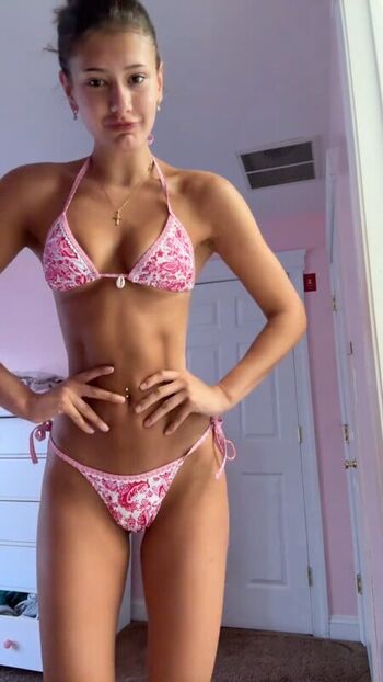 Leaked Ellesbellss private photo viral onlyfans