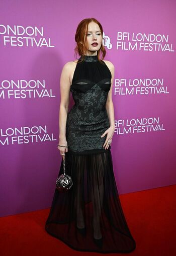 Ellie Bamber