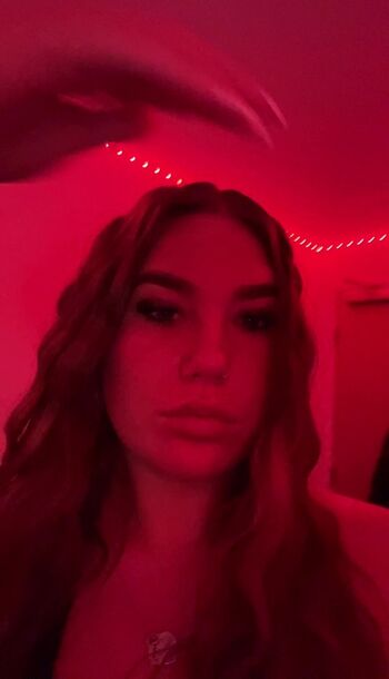Leaked Ellie robinson private photo viral onlyfans