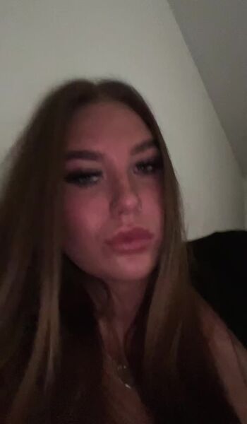 Leaked Ellie robinson private photo viral onlyfans
