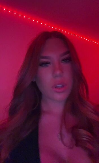 Leaked Ellie robinson private photo viral onlyfans