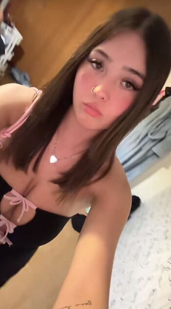 Leaked Ellie rogers private photo viral onlyfans