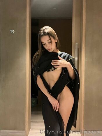 Leaked Ellieleen private photo viral onlyfans