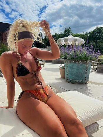 Leaked Elliemaejohnson private photo viral onlyfans