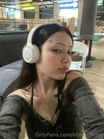 Leaked Elliemooree  page private photo viral onlyfans