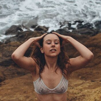 Leaked Ellieridgerealtor private photo viral onlyfans