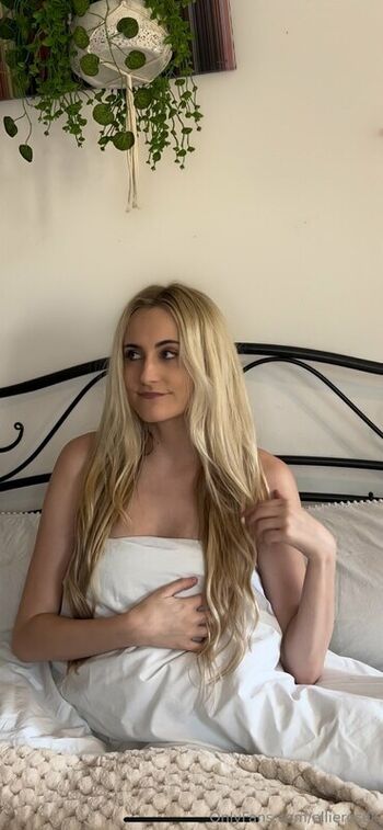 Leaked Ellierosek  page private photo viral onlyfans