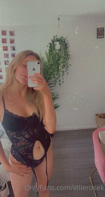 Leaked Ellierosek  page private photo viral onlyfans