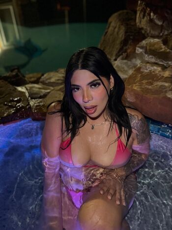 elliexxxlove