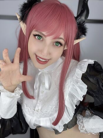Ellychan96