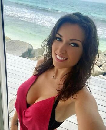 Elsa Esnoult
