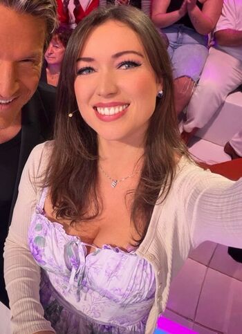 Leaked Elsa esnoult private photo viral onlyfans