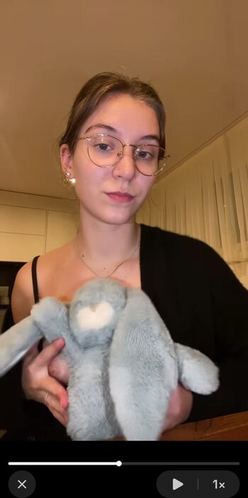 elsierosehewitt