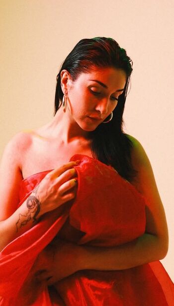 Leaked Elssyli chanteuse private photo viral onlyfans