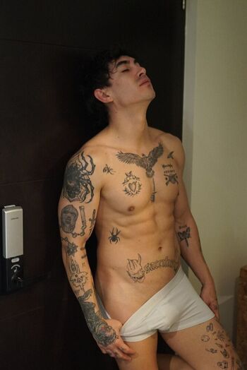 Leaked Elsuavecito private photo viral onlyfans