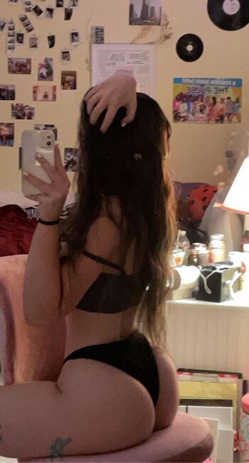 Leaked Elsuzannee private photo viral onlyfans