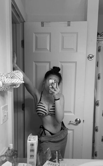 Leaked Elsuzannee private photo viral onlyfans