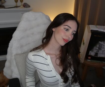 Leaked Officepant/ private photo viral onlyfans