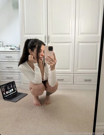 Leaked Elvasnaps  page private photo viral onlyfans