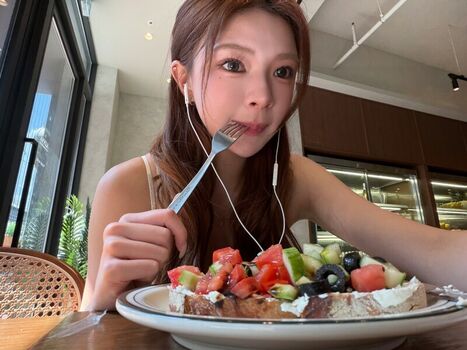 Leaked Elyn leong private photo viral onlyfans
