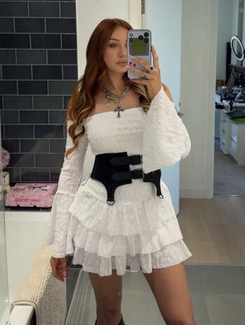 Leaked Elzthewitch private photo viral onlyfans