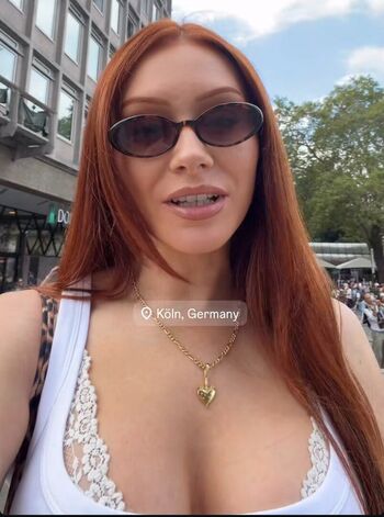 Leaked Elzthewitch private photo viral onlyfans