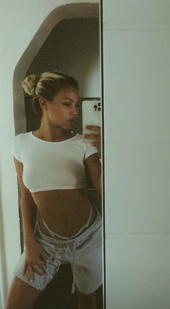 Leaked Ema radujko private photo viral onlyfans