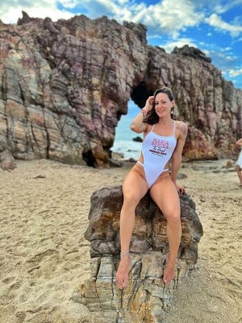 Leaked Embarquenasmilhas private photo viral onlyfans