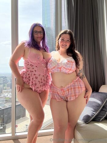 Leaked Emberly adams private photo viral onlyfans
