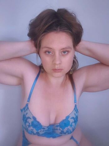 Leaked Emeline parent private photo viral onlyfans